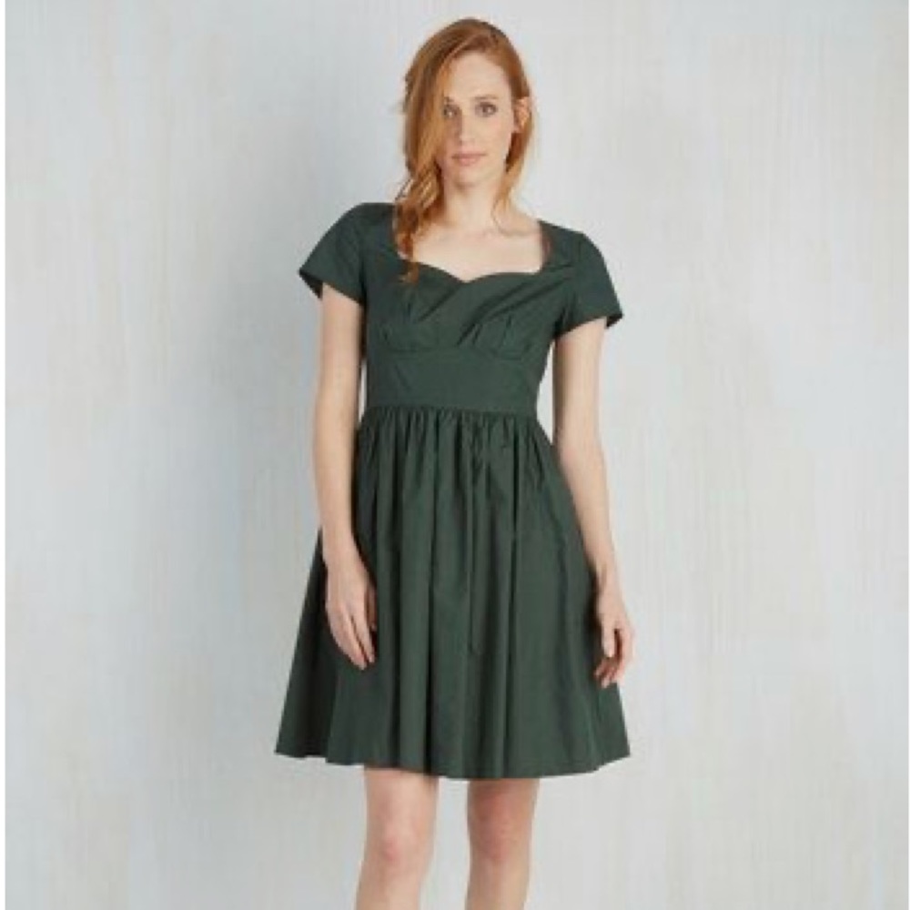 Charm Convention Dress in Forest